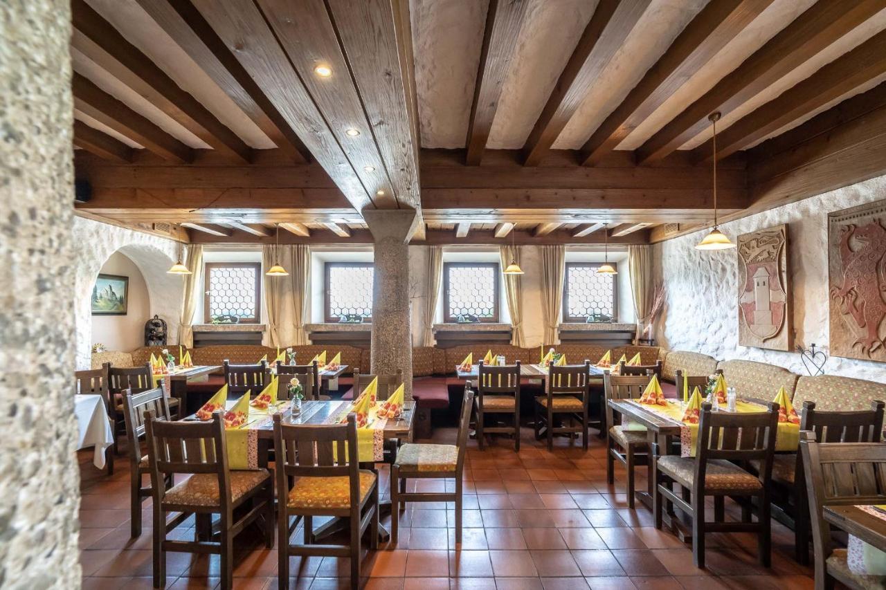 Hotel-Gasthof Zum Dragoner Пайтинг Екстериор снимка